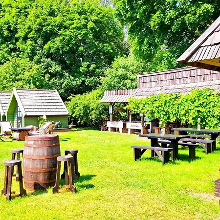 Kardoni Puhkelaager 캠프장 *