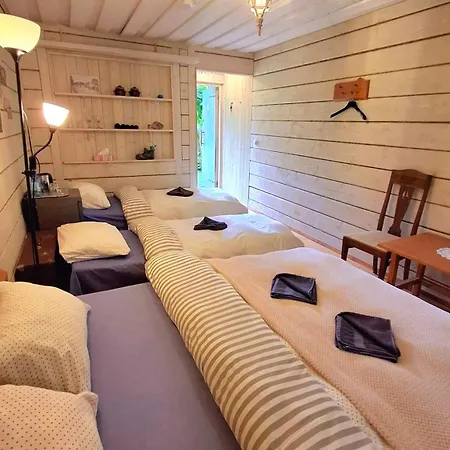 Campingplatz Kardoni Puhkelaager *