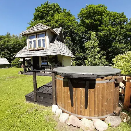 Kardoni Puhkelaager 캠프장 Tornimae