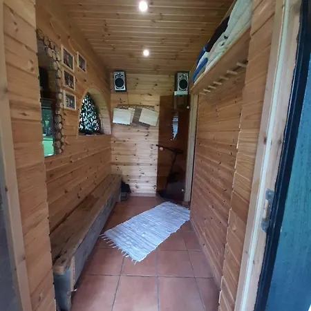 Kamp alanı Kardoni Puhkelaager *